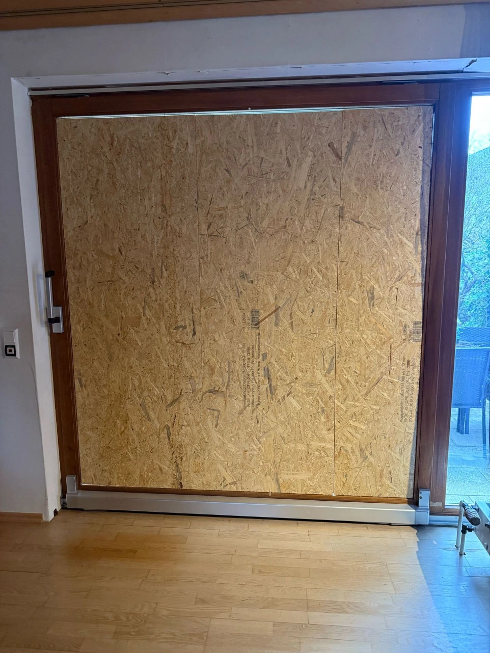 Notverglasung für Fenster